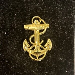Gold Anchor Brooch